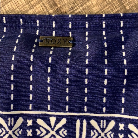 Roxy bikini top and bottom - Picture 8 of 8